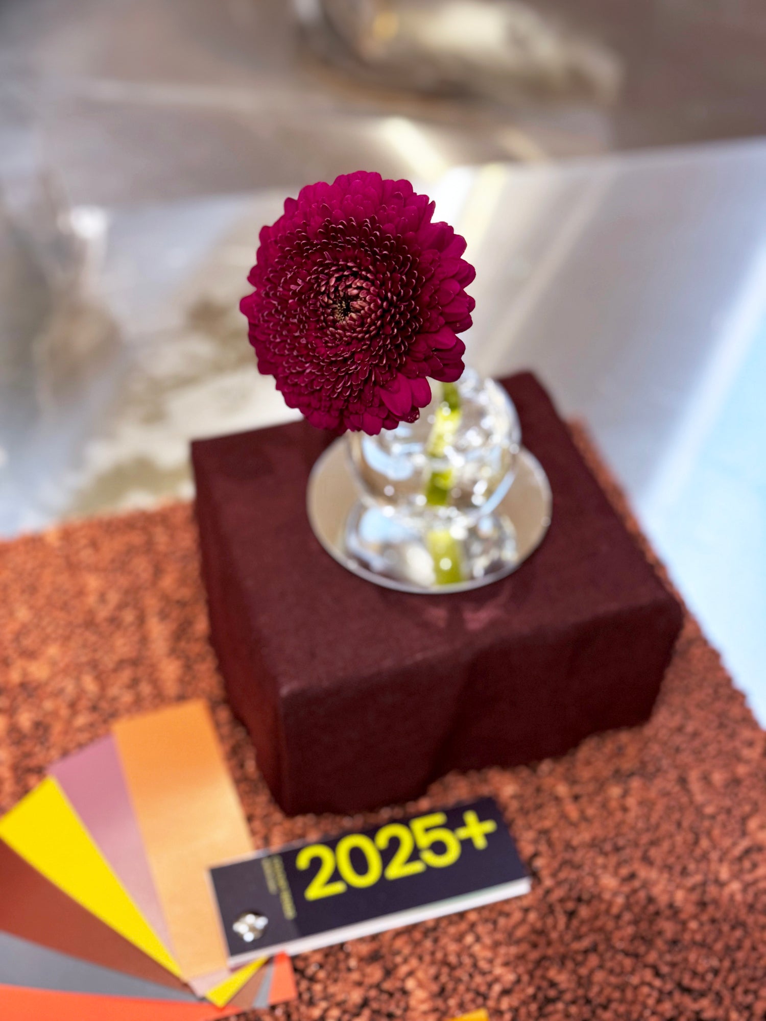 Flower and 2025+ trend fan deck