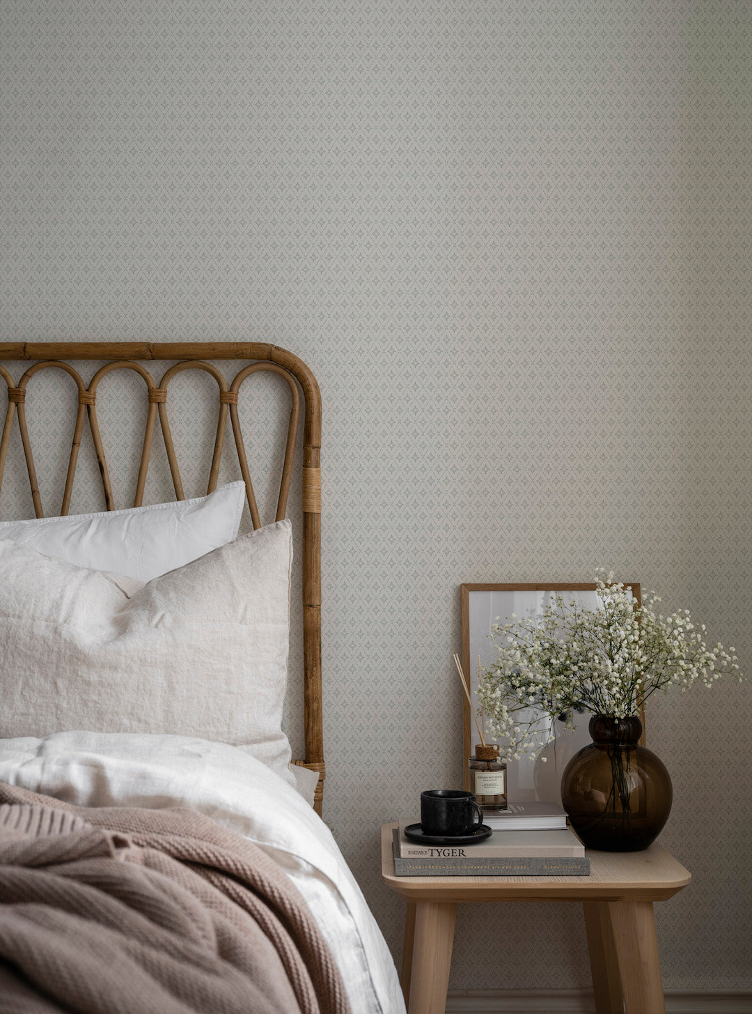 'Lillstjärna' Green NCS S 1005-G