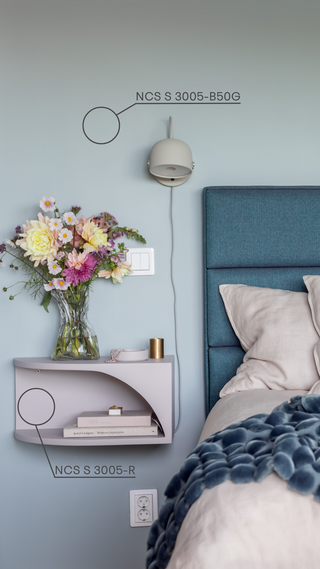 Soft pink interior decor NCS S 3005-R and blue wall NCS S 3005-B50G